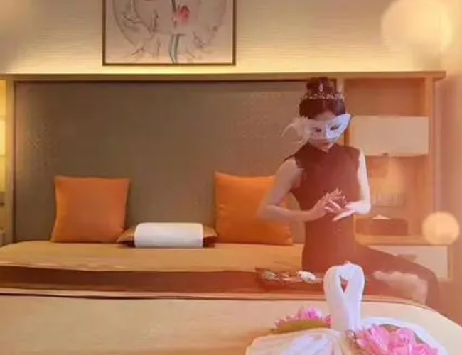 我在长沙芙蓉体验了下高端男士按摩spa会馆，私人会所花样超多